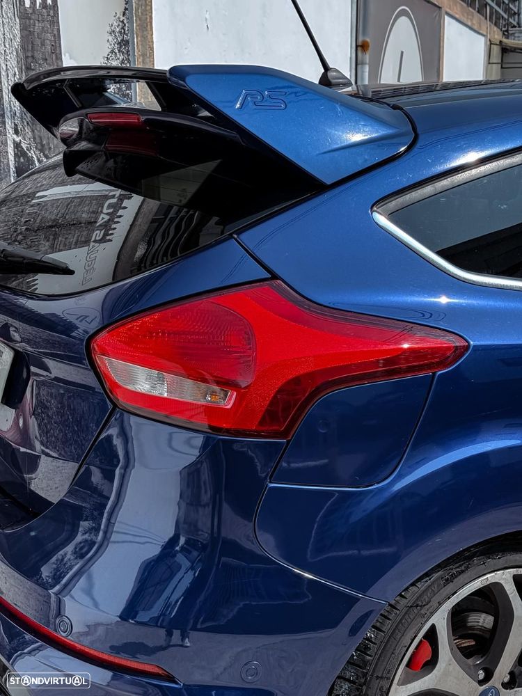 Ford Focus 1.5 TDCi ECOBlue ST-Line - 12