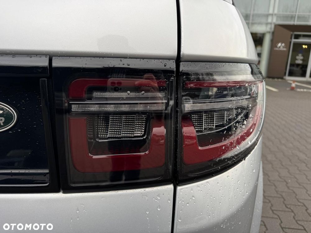 Land Rover Discovery Sport 2.0 D200 mHEV R-Dynamic SE - 32