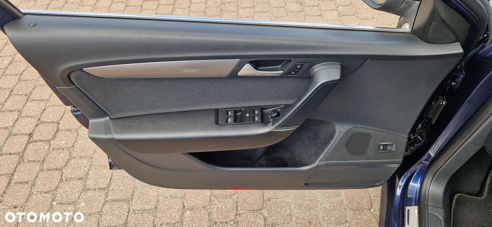 Volkswagen Passat Variant 1.6 TDI BlueMotion Technology Comfortline - 17