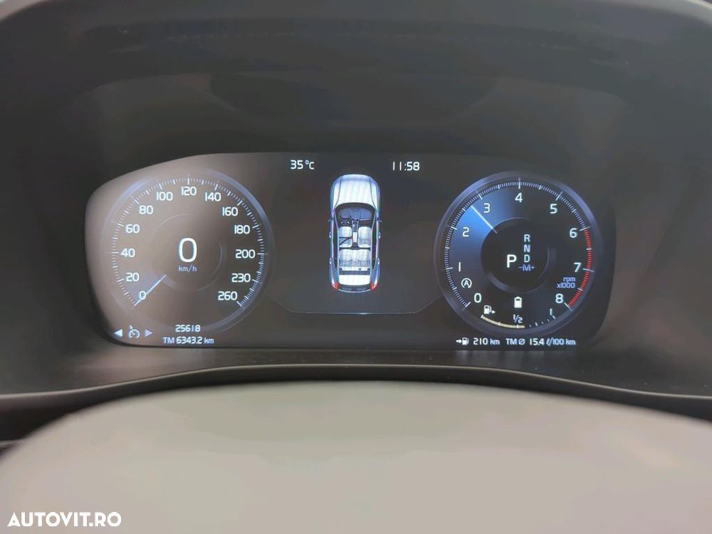 Volvo XC 40 B4 AT8 AWD Mild Hybrid Momentum Pro - 7