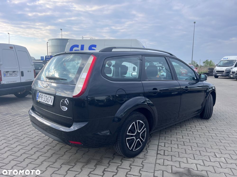 Ford Focus Trend - 3