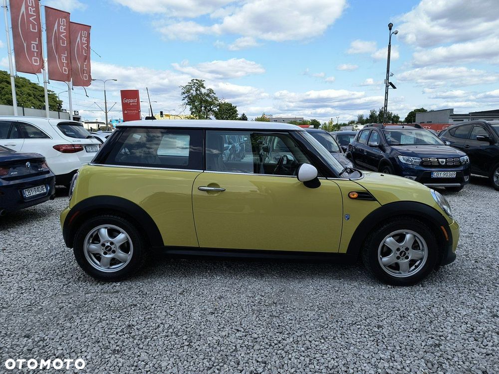 MINI Cooper Standard - 26