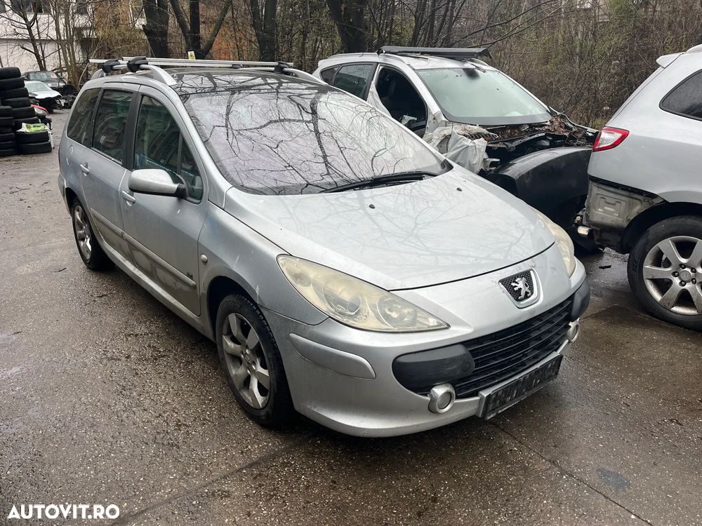 Dezmembrez Peugeot 307 SW facelift break 2006 1,6 HDI gri argintiu - 3