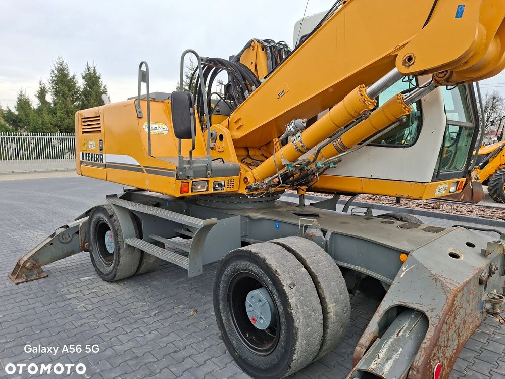 Liebherr A904 Koparka Przeładunkowa - 10