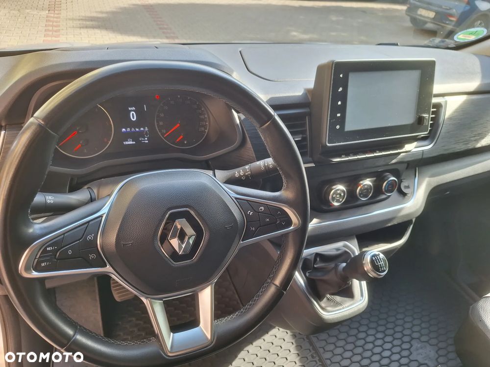 Renault Trafic 2.0 dCi - 24