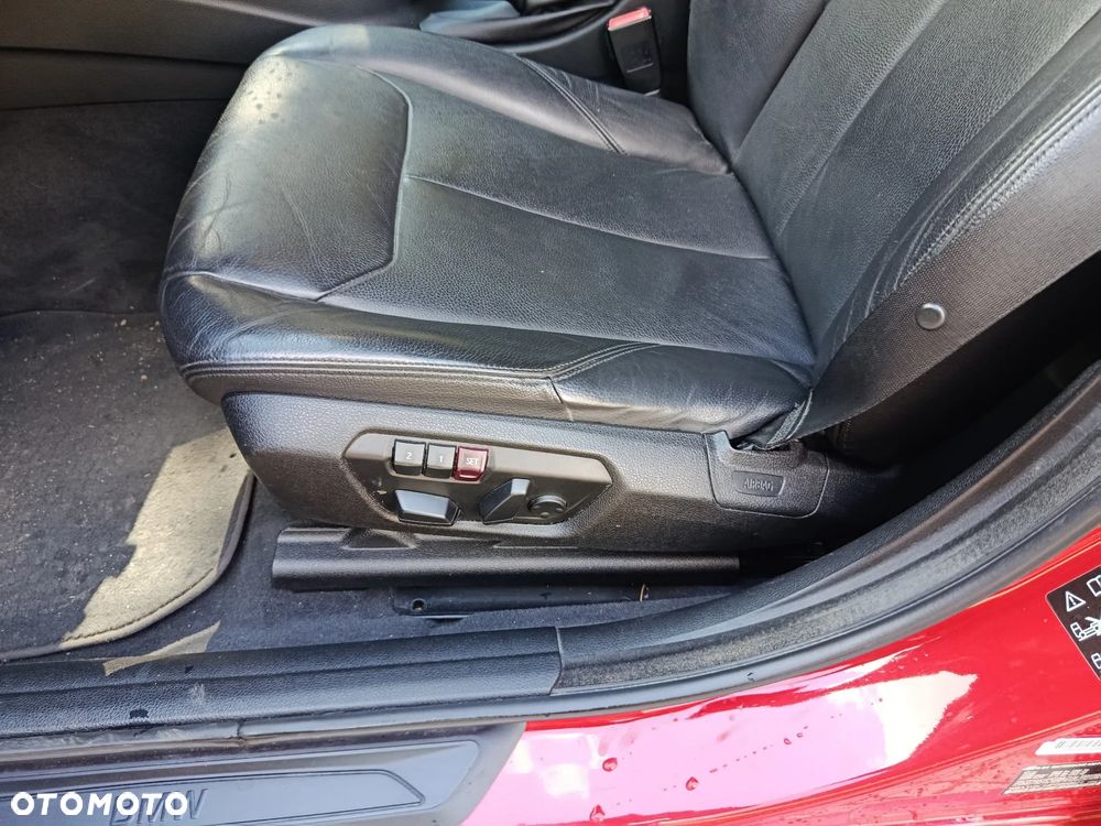 BMW 3GT 335i Sport Line - 13
