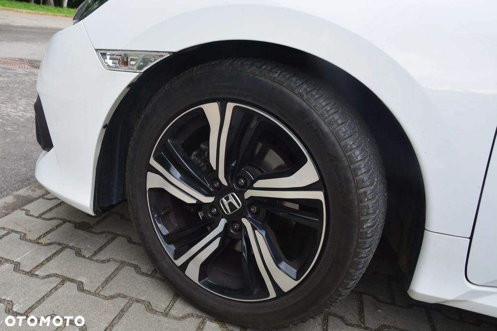 Honda Civic 1.5 T Elegance - 18