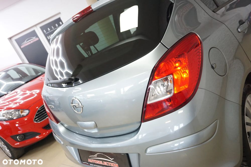 Opel Corsa 1.2 16V Enjoy - 12