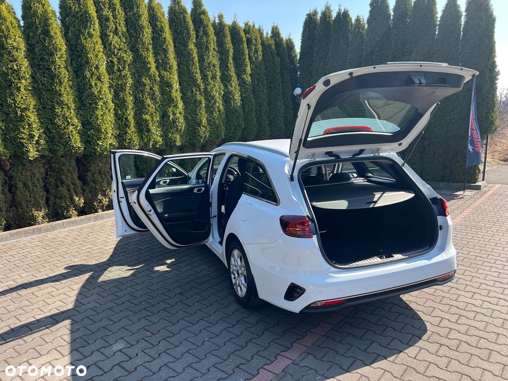 Kia Ceed 1.5 T-GDI M - 14