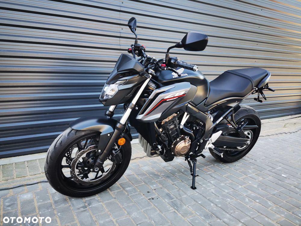 Honda CB - 33