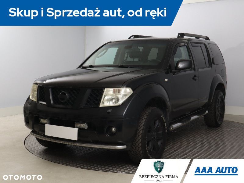 Nissan Pathfinder - 3