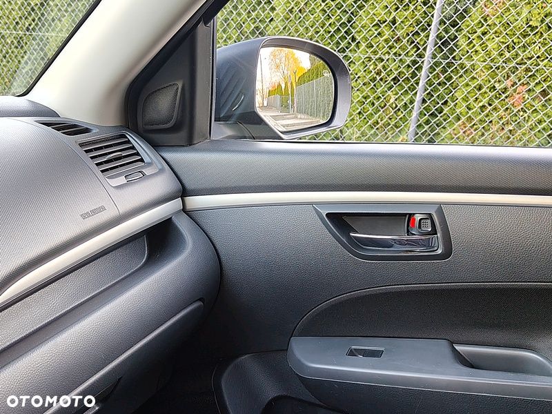 Suzuki Swift 1.2 Premium - 25