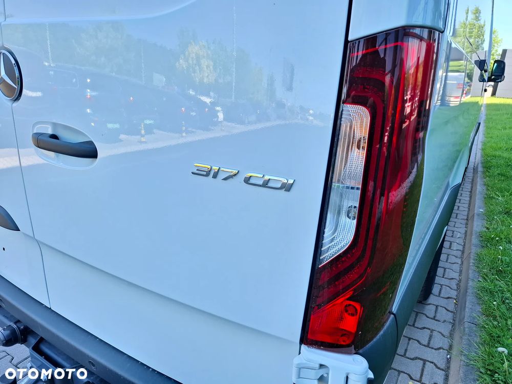 Mercedes-Benz Sprinter 317 CDI Furgon PRO Ekstra Długi 4325+mm - 11