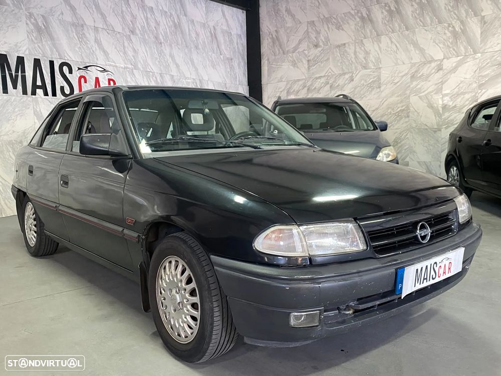 Opel Astra - 2