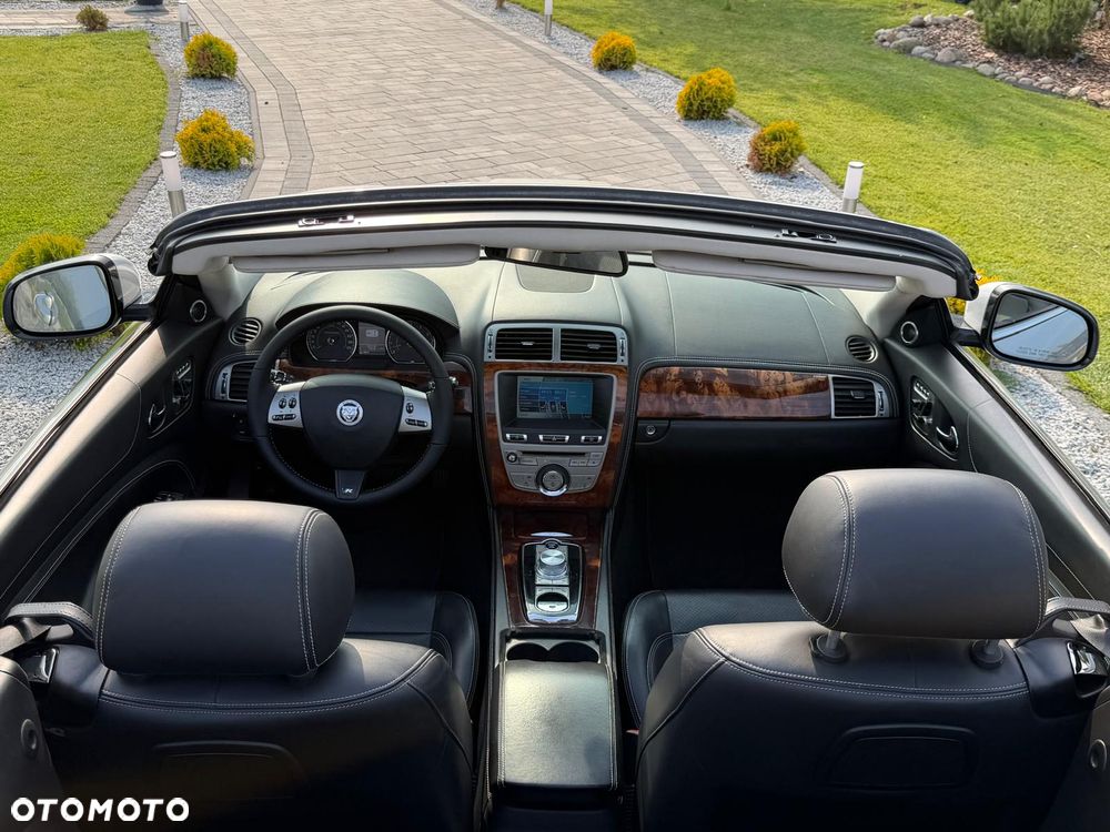 Jaguar XK XKR - 24