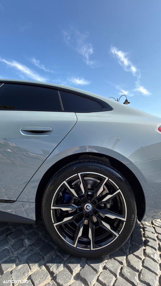 BMW i4 - 7
