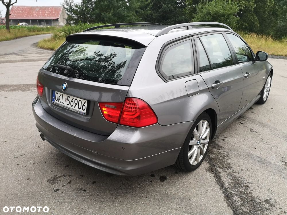 BMW Seria 3 320d xDrive - 3