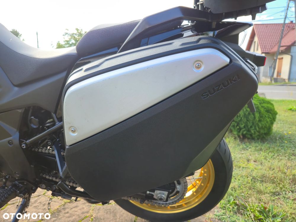 Suzuki V-STROM - 22
