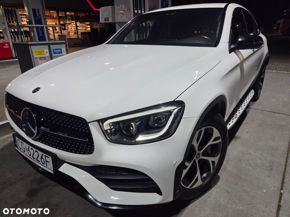 Mercedes-Benz GLC 200 4Matic 9G-TRONIC AMG Line Plus - 8
