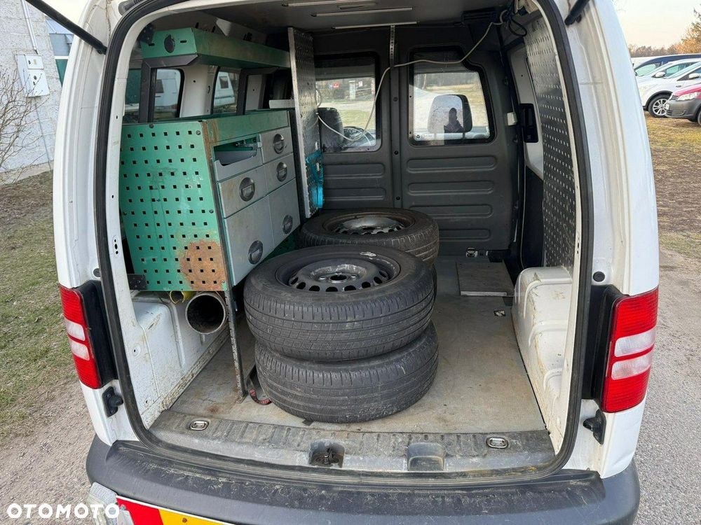 Volkswagen Caddy - 23