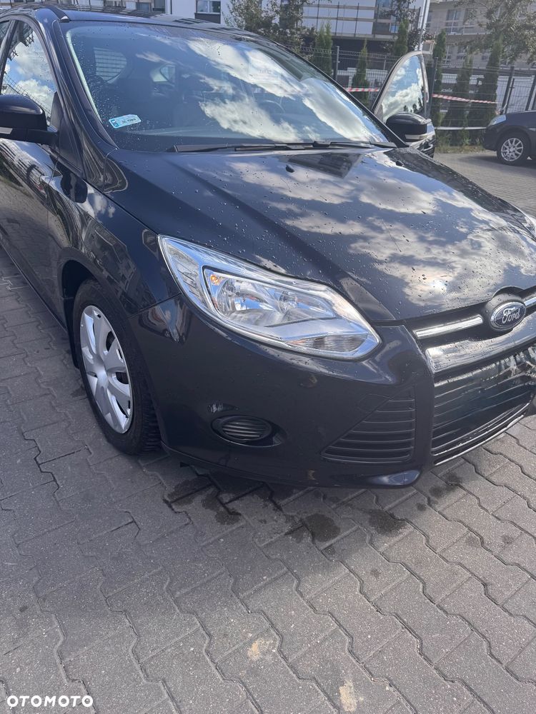 Ford Focus 1.6 Trend - 16