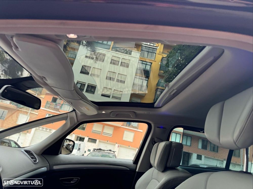 Renault Espace 1.6 dCi Initiale Paris EDC - 12