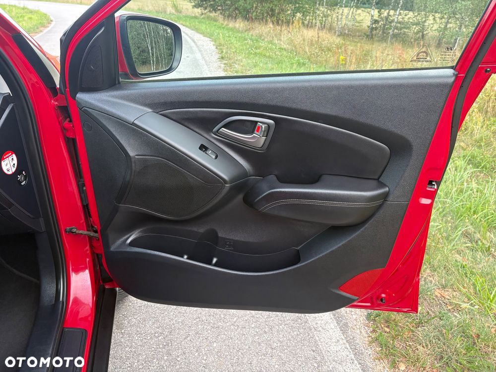Hyundai ix35 1.6 2WD Fifa World Cup Edition - 28