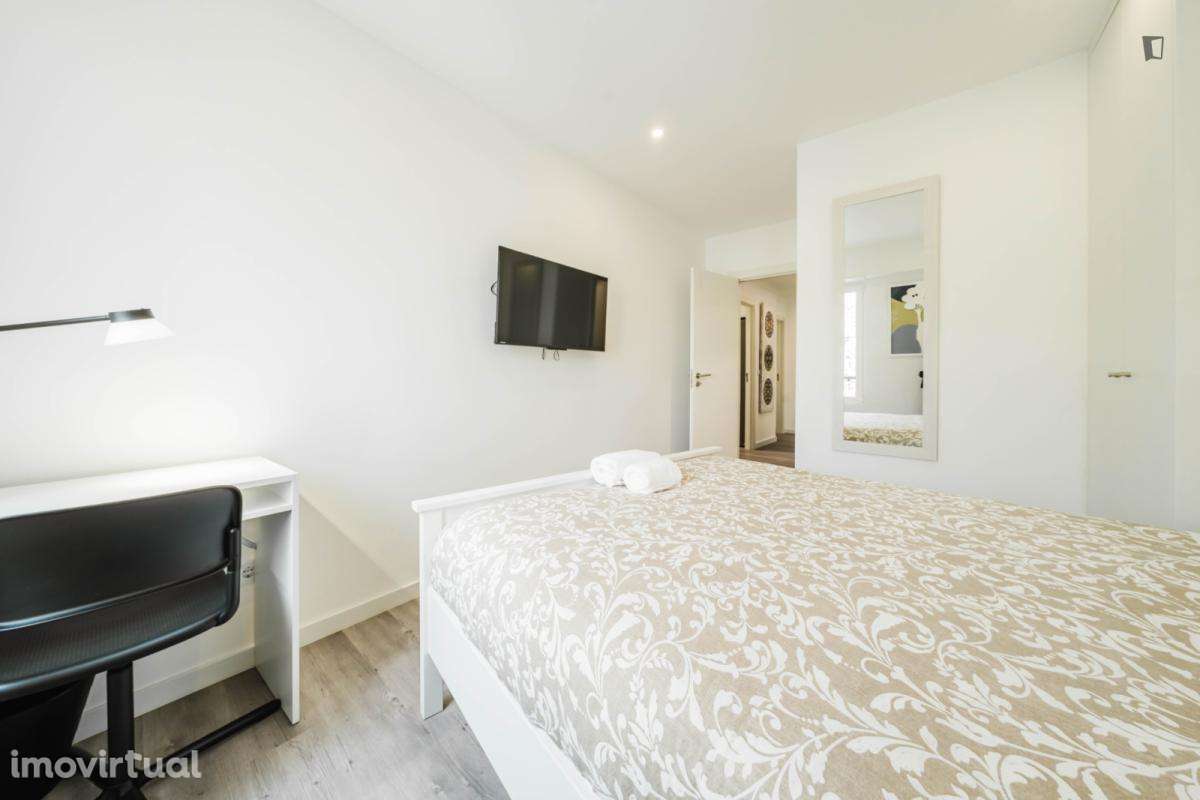 Quarto - localizado em Lumiar Lisbon - Grande imagem: 5/23