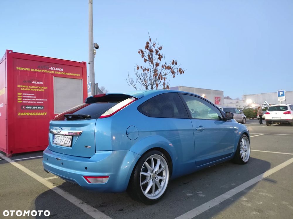Ford Focus 1.6 TDCi Ambiente DPF - 5