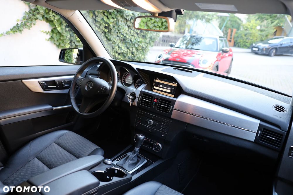 Mercedes-Benz GLK 300 4Matic 7G-TRONIC SPORT EDITION - 3