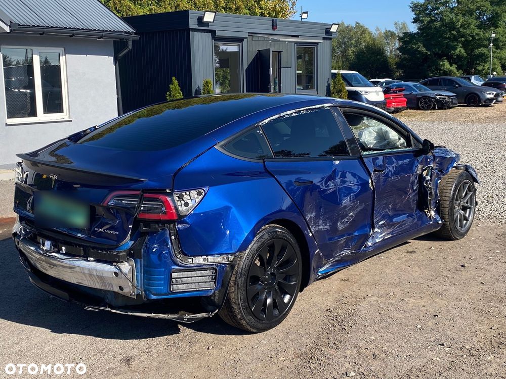 Tesla Model 3 Long Range AWD - 4