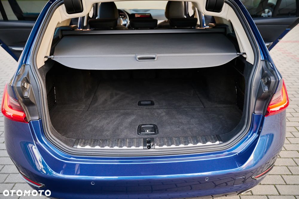 BMW Seria 3 - 18