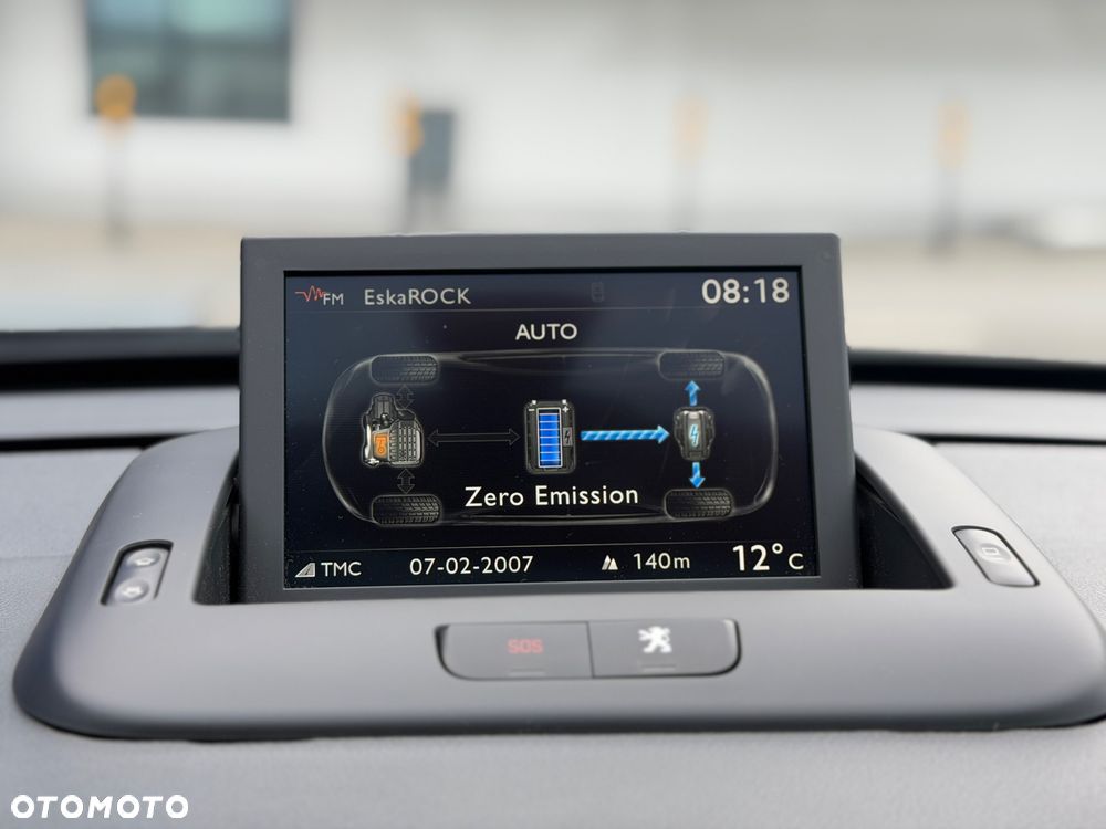 Peugeot 3008 2.0 HDi HYbrid4 - 21