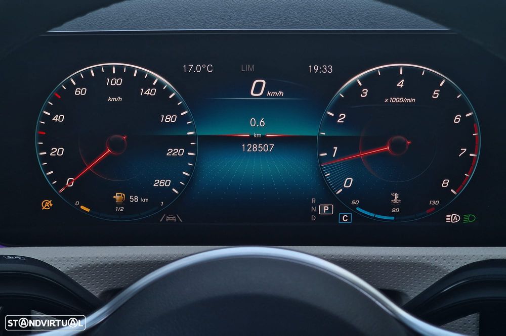 Mercedes-Benz CLA 180 7G-DCT Progressive Line Advanced - 31