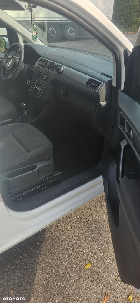 Volkswagen Caddy - 22