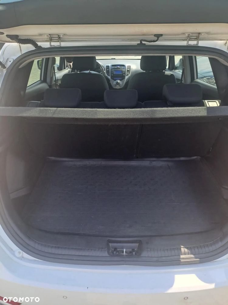 Hyundai ix20 - 8