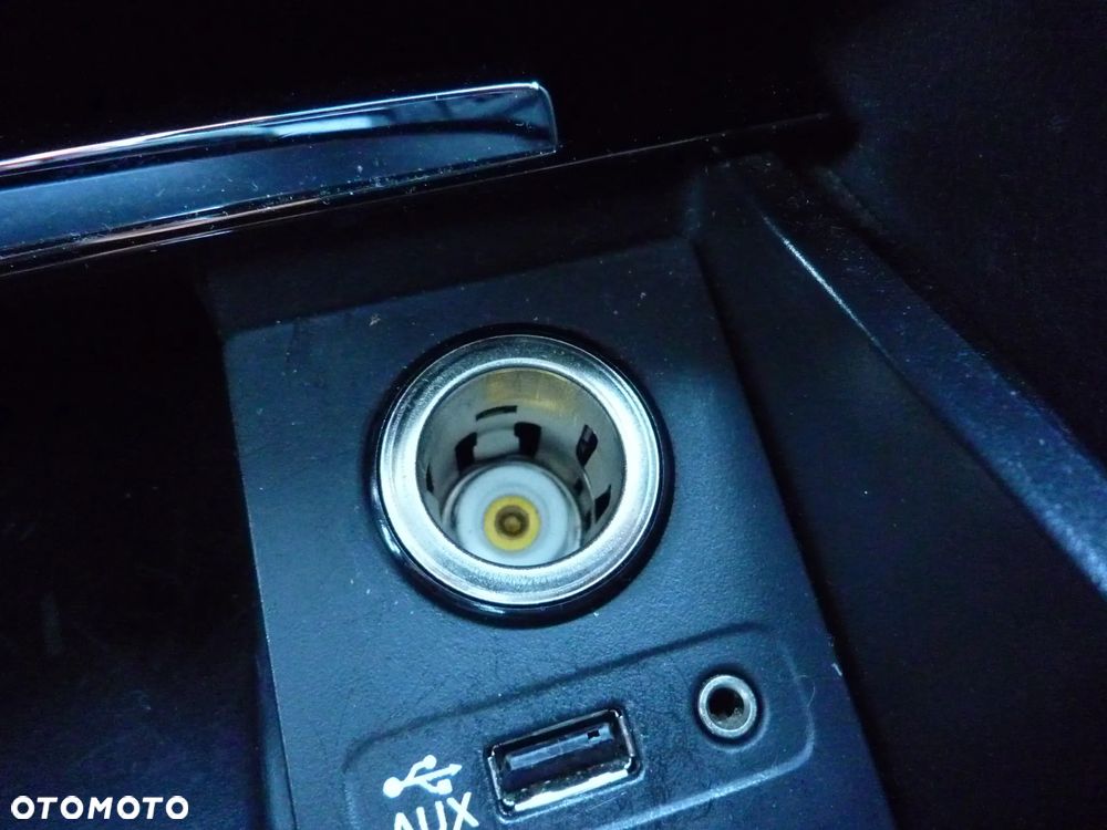 Skoda Superb Combi 2.0 TDI DSG Style - 27