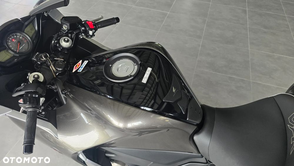 Honda VFR - 20