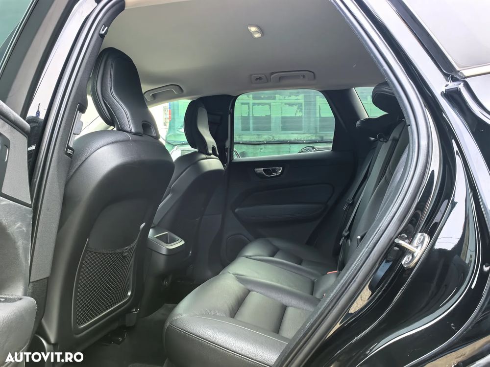 Volvo XC 60 B4 D Geartronic Momentum Pro - 15