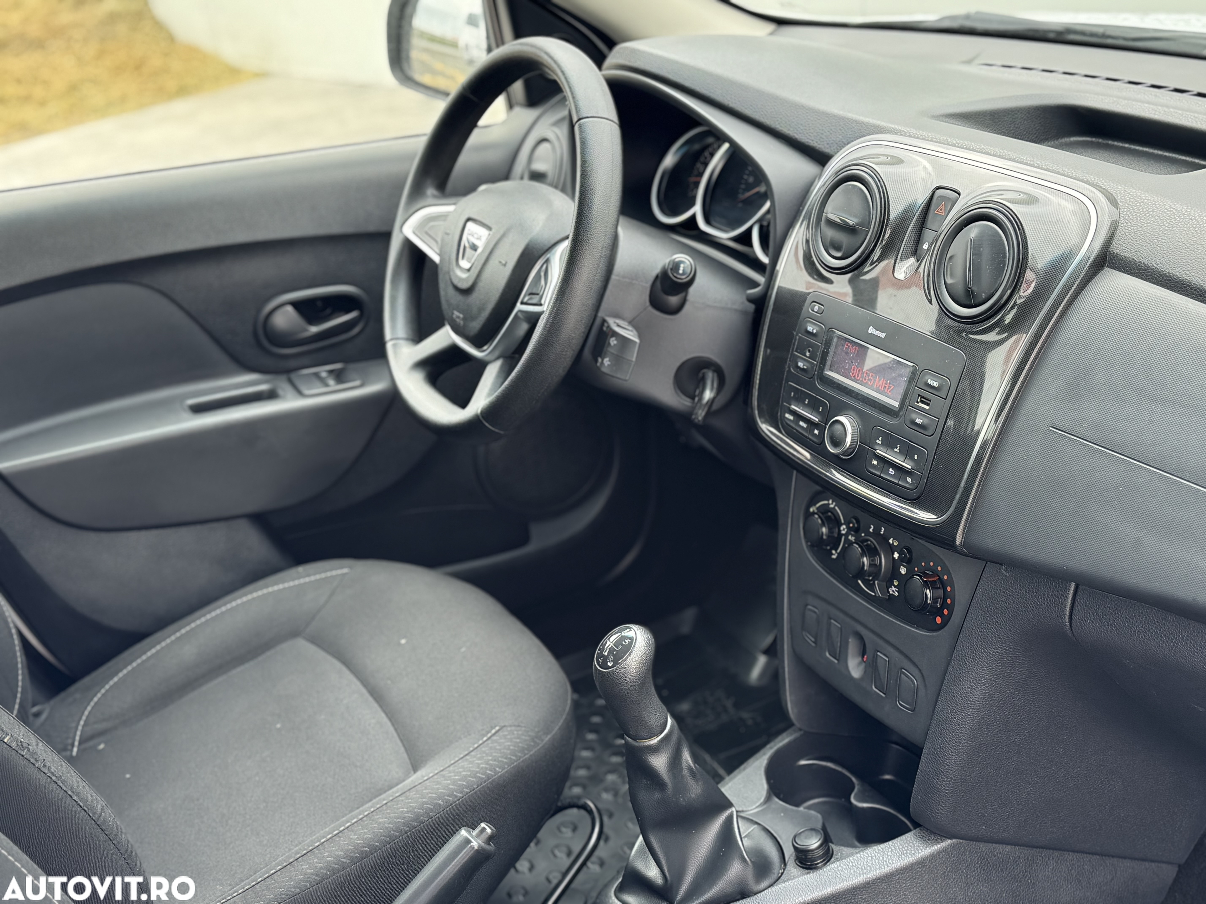 Dacia Logan 1.0 SCe Laureate - 5