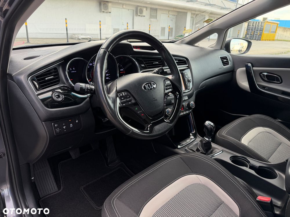 Kia Ceed 1.6 CRDi L - 13