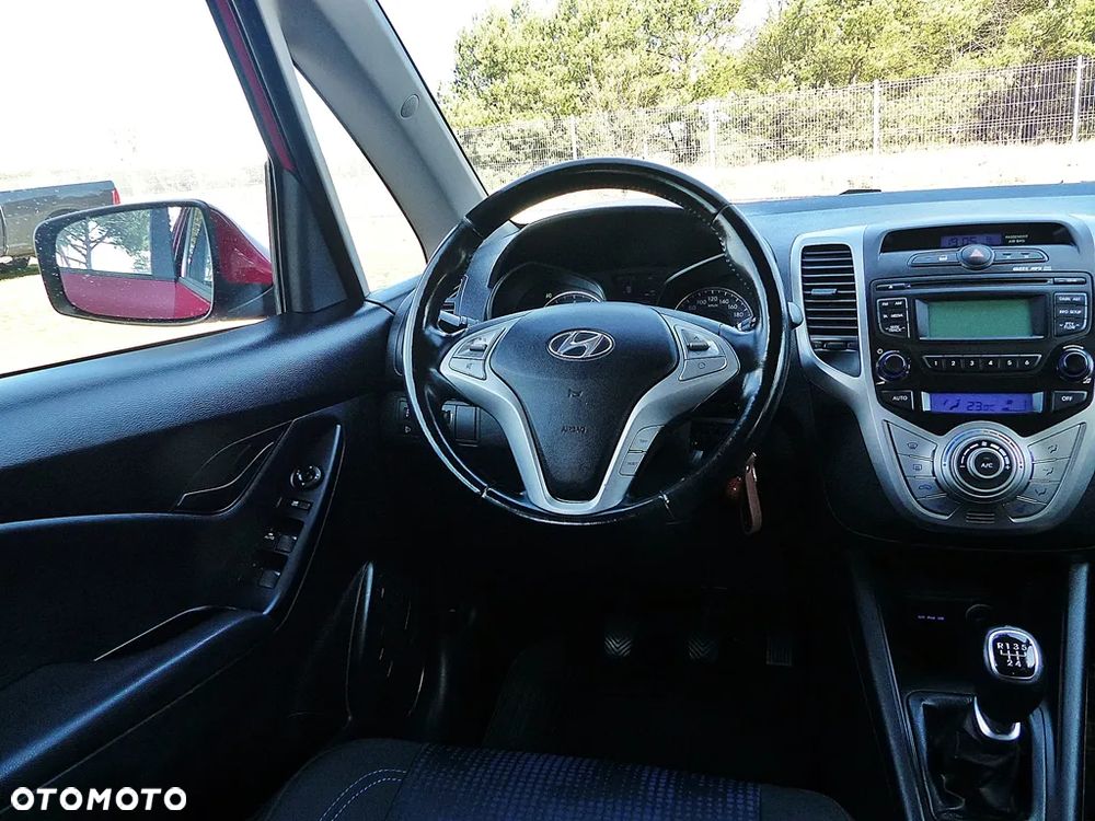 Hyundai ix20 1.4 Premium - 35