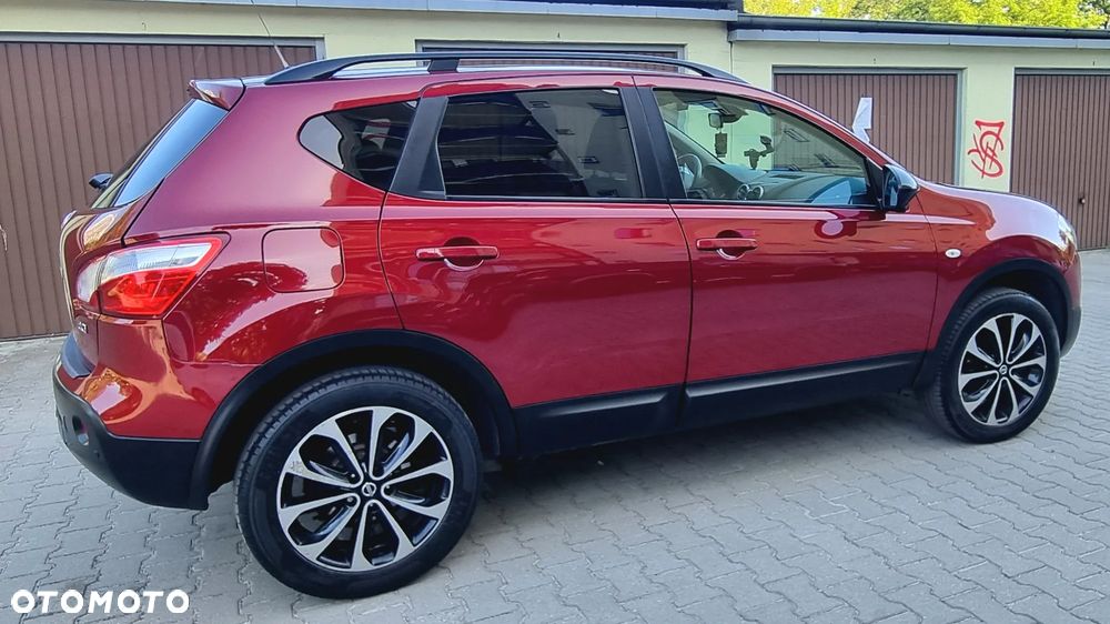 Nissan Qashqai 1.6 dCi 4 x 4 DPF Start/Stop tekna - 9