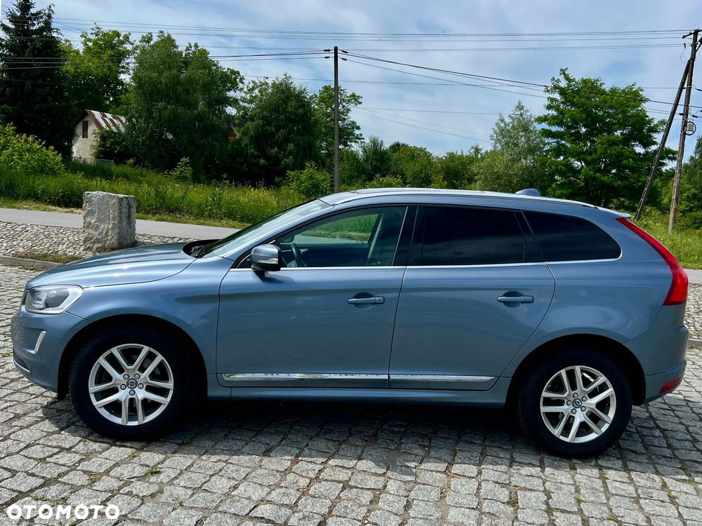 Volvo XC 60 D4 AWD Summum - 4