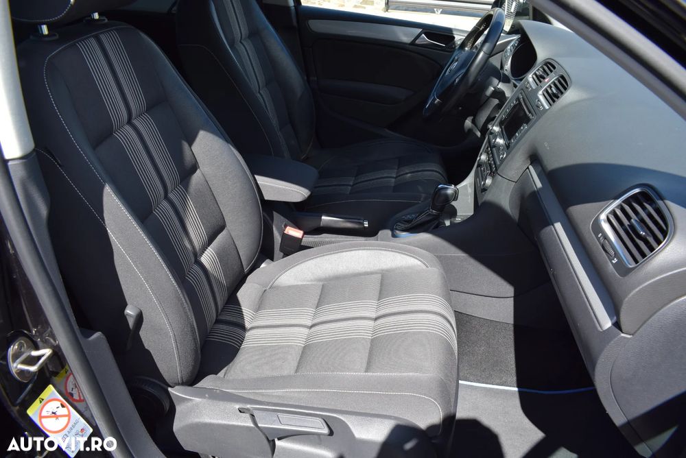 Volkswagen Golf 2.0 TDI DPF DSG MATCH - 11