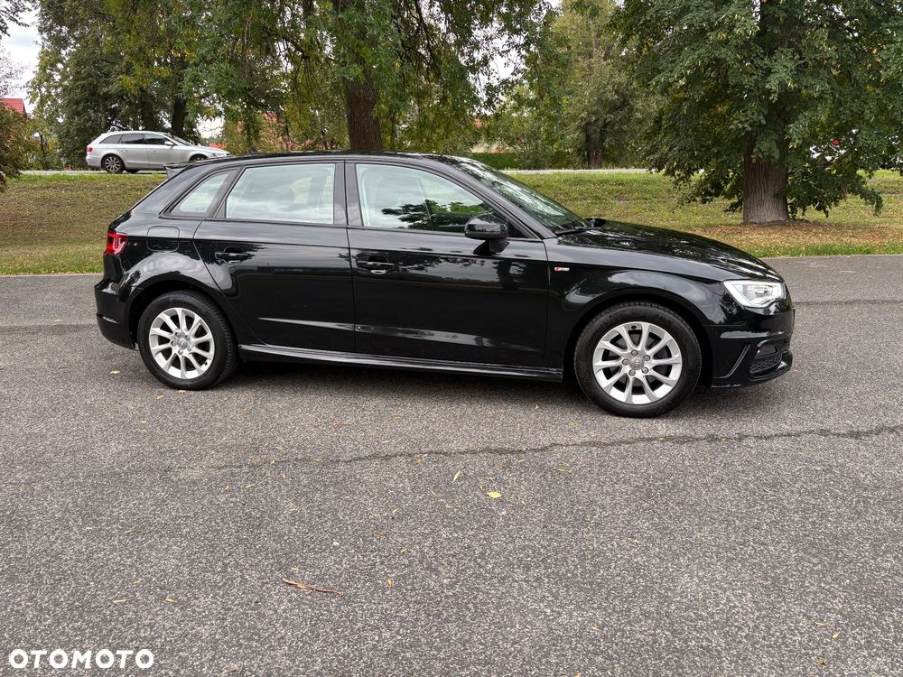 Audi A3 Sportback 1.6 TDI (clean diesel) S line Sportpaket - 3