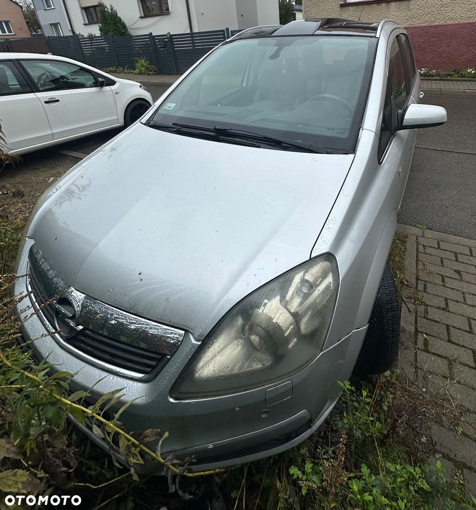 Opel Zafira 1.9 CDTI Sport - 2