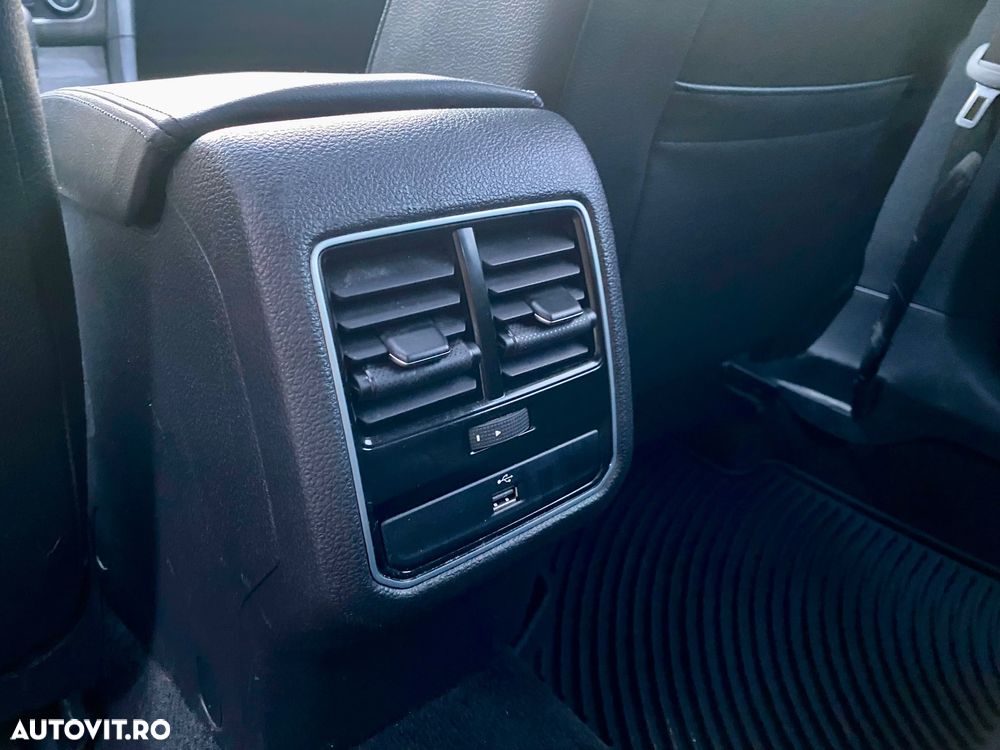 Volkswagen Passat Variant 1.8 TSI (BlueMotion Technology) DSG Comfortline - 29