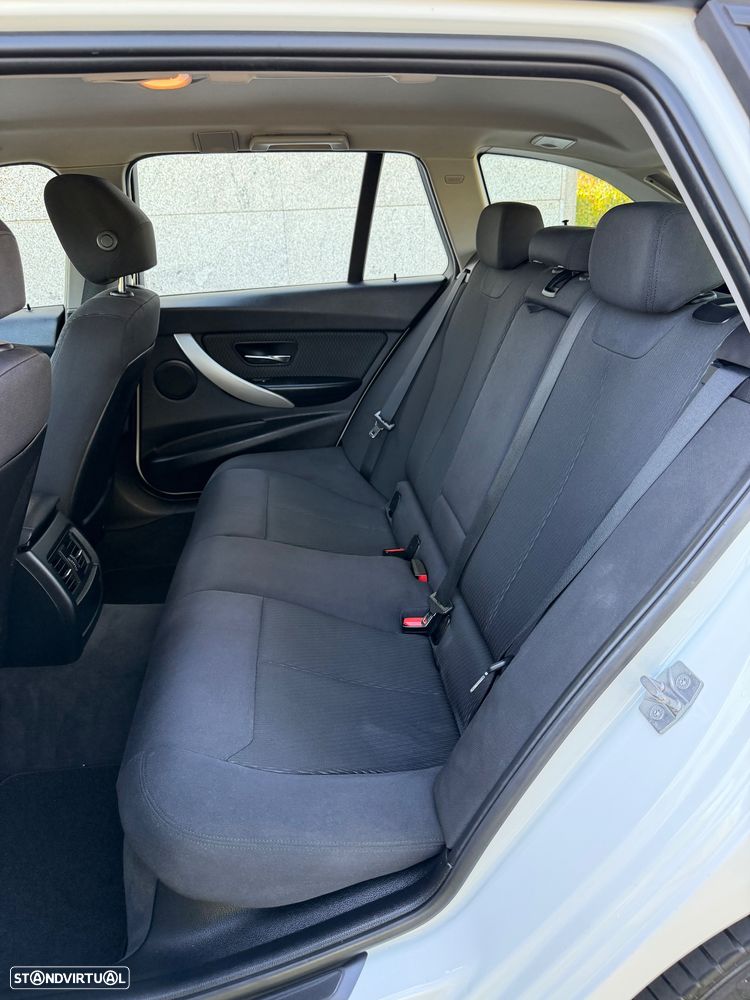 BMW 316 d Auto Line Sport - 15
