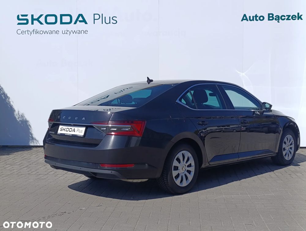 Skoda Superb 2.0 TSI Ambition DSG - 4